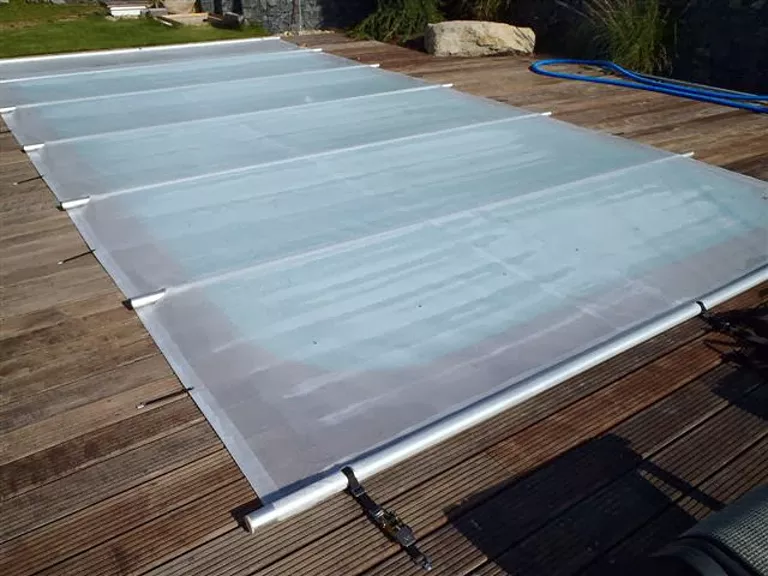 Baz&eacute;nov&eacute; plachty